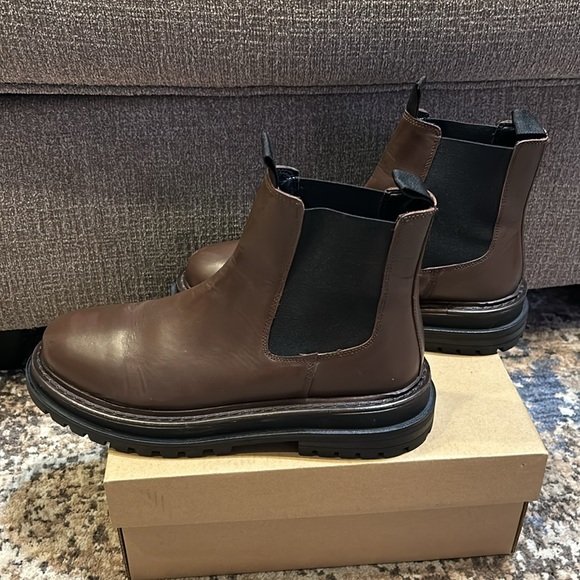 ASOS Chelsea Leather Boots - Women's Size 10 - Picture 5 of 7